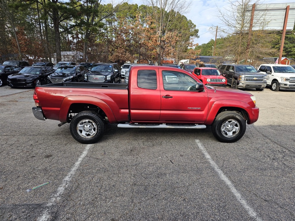 2006 Toyota Tacoma V6 photo