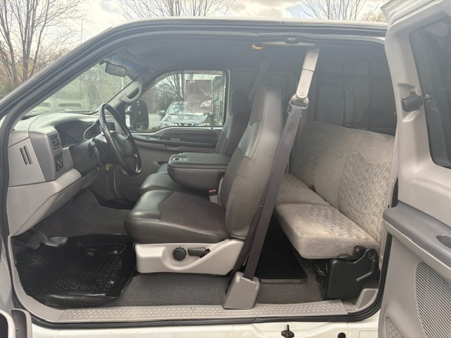 2000 Ford RSX XL photo