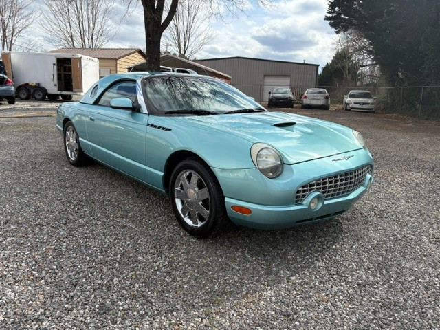 2002 Ford Thunderbird Deluxe photo