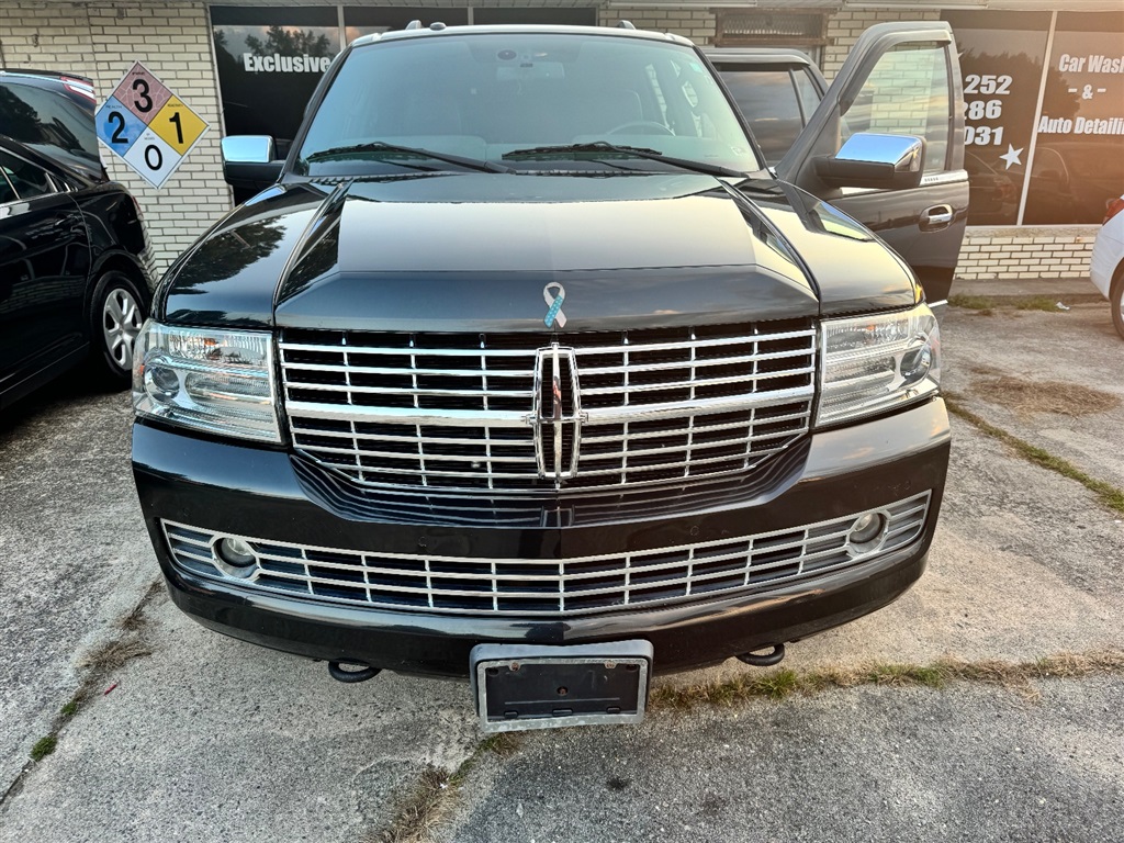 2013 Lincoln Navigator photo