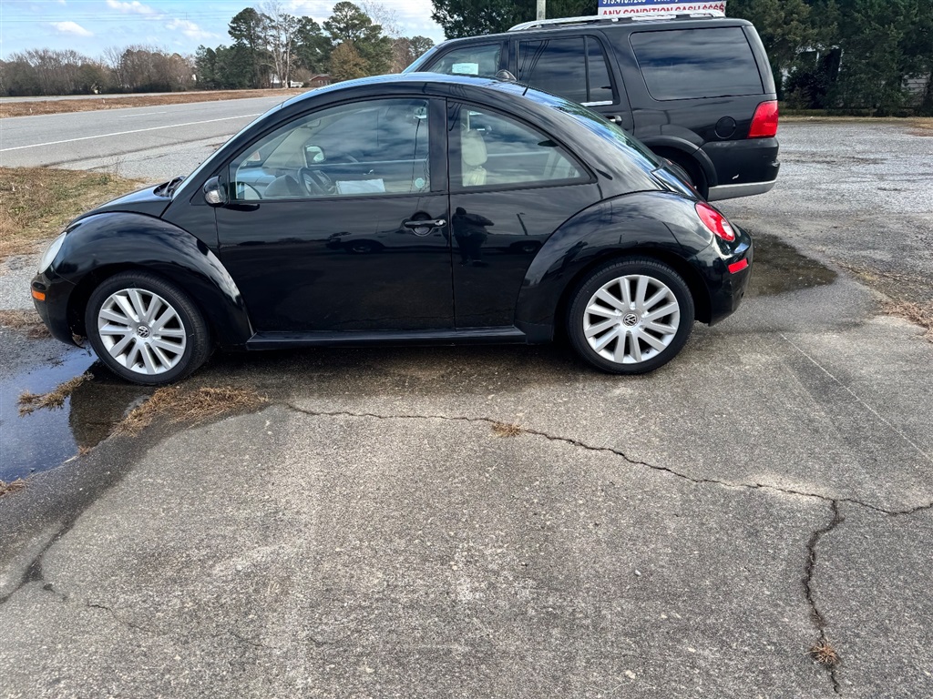 2008 Volkswagen New Beetle S photo