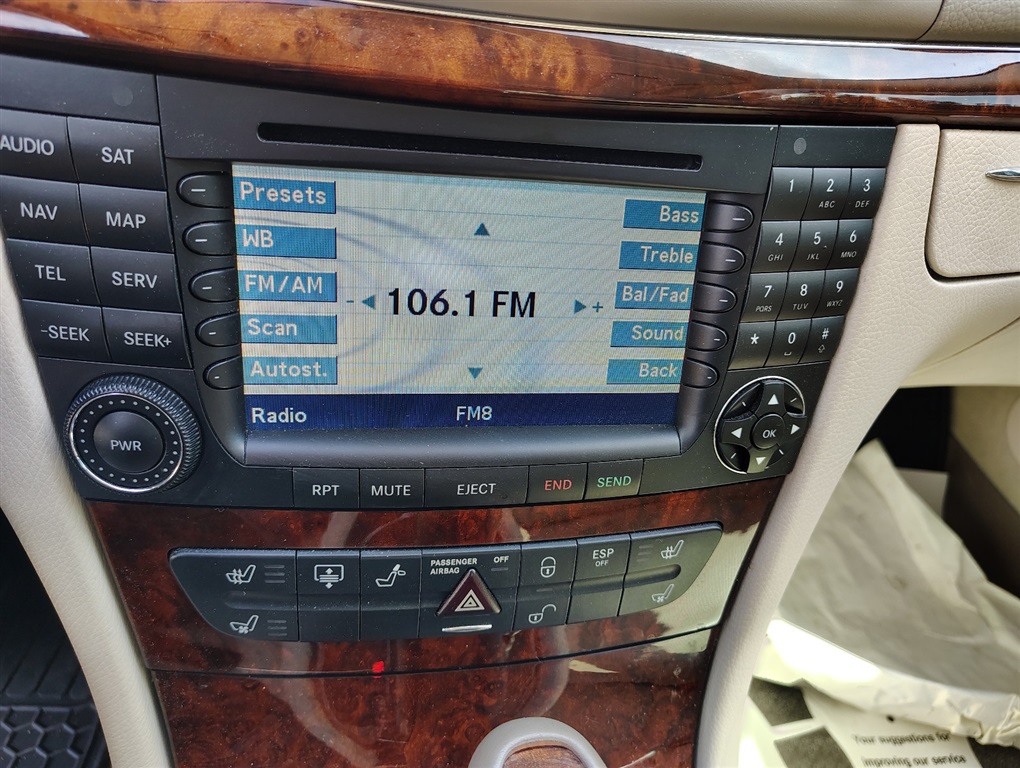 2004 Mercedes-Benz E-Class E320 photo