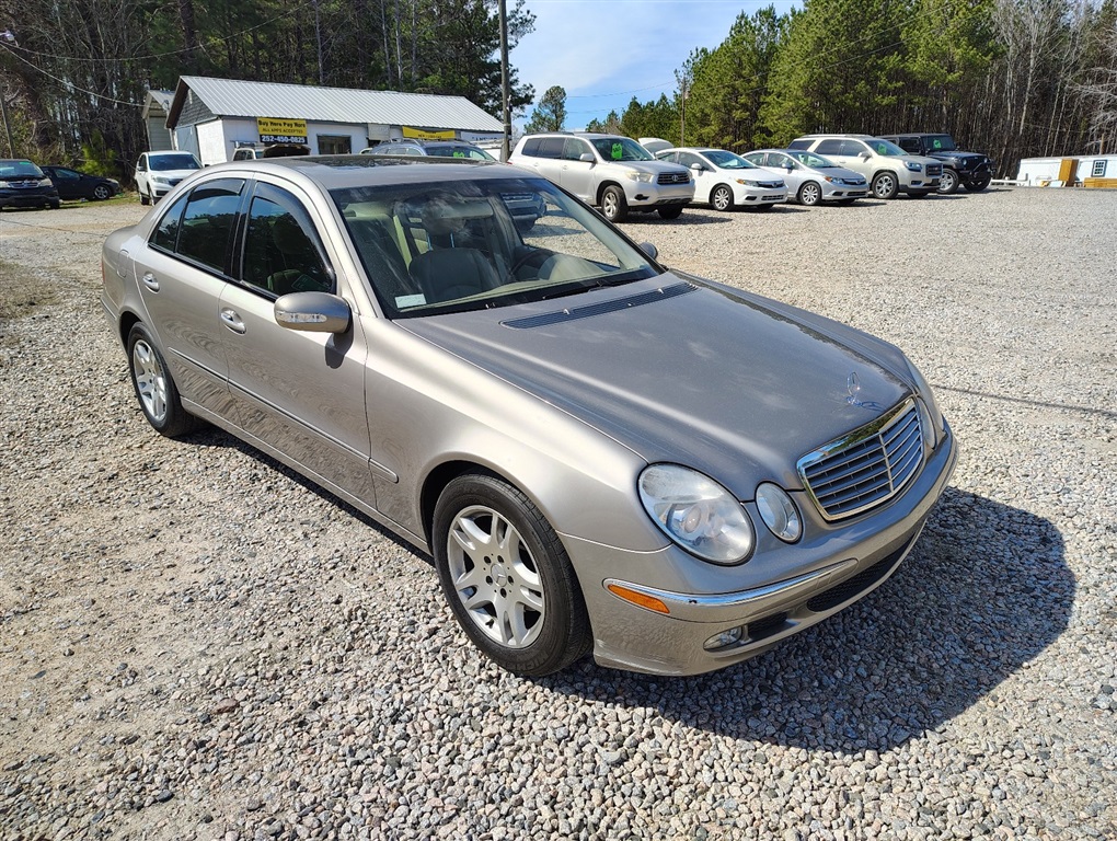 2004 Mercedes-Benz E-Class E320 photo
