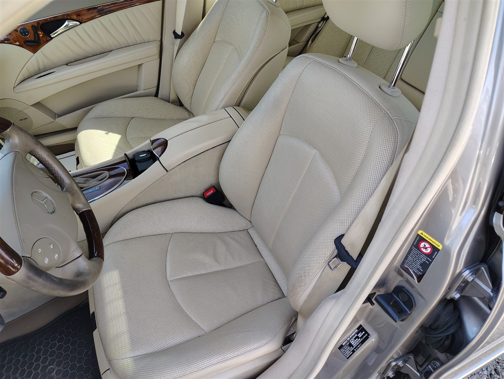 2004 Mercedes-Benz E-Class E320 photo
