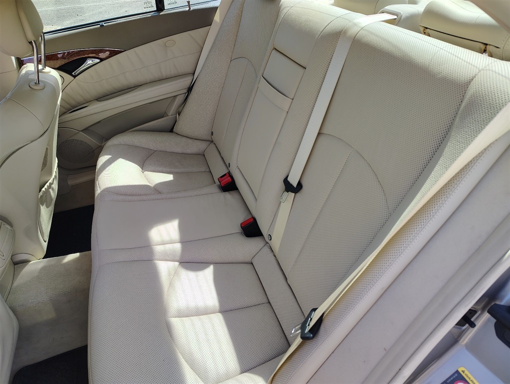 2004 Mercedes-Benz E-Class E320 photo