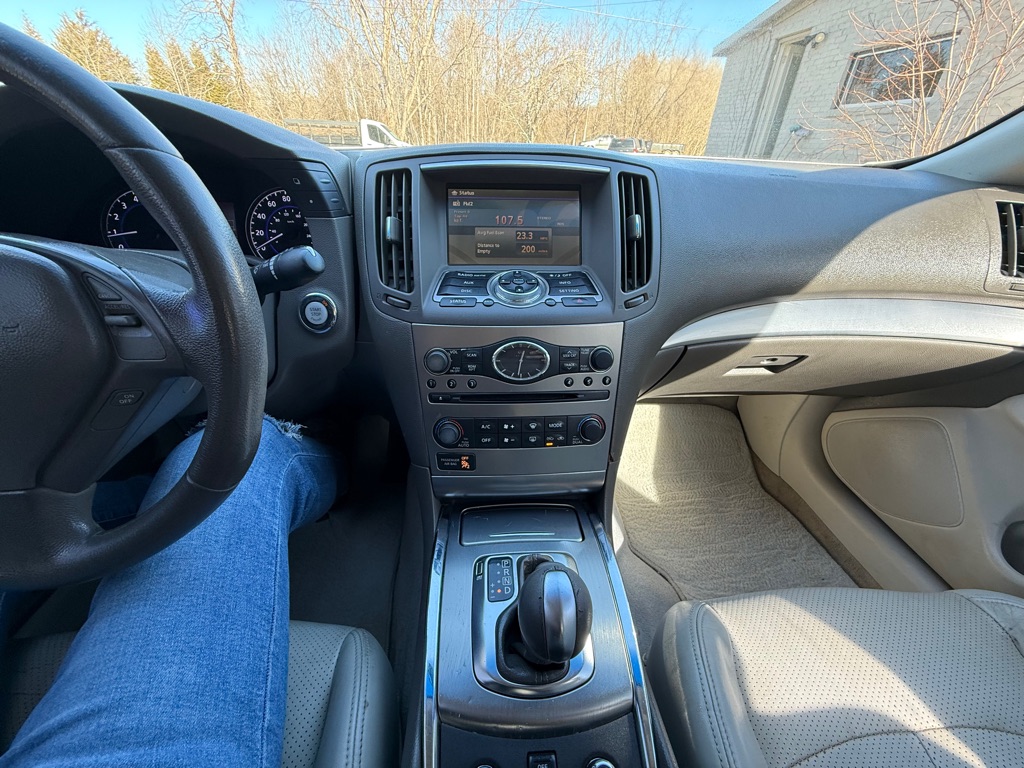 2011 Infiniti MDX x photo