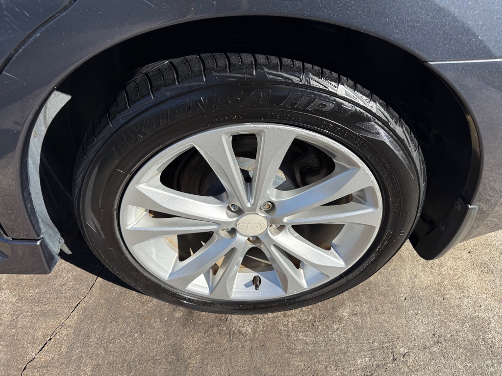 2014 Subaru Legacy 2.5i photo