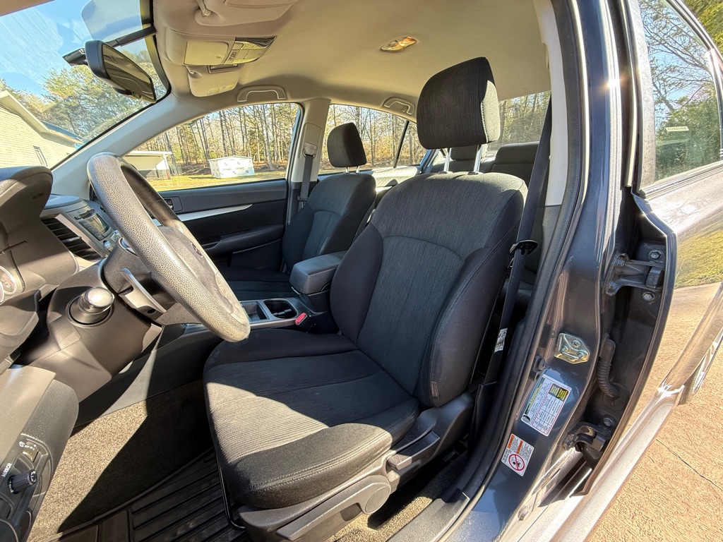 2014 Subaru Legacy 2.5i photo