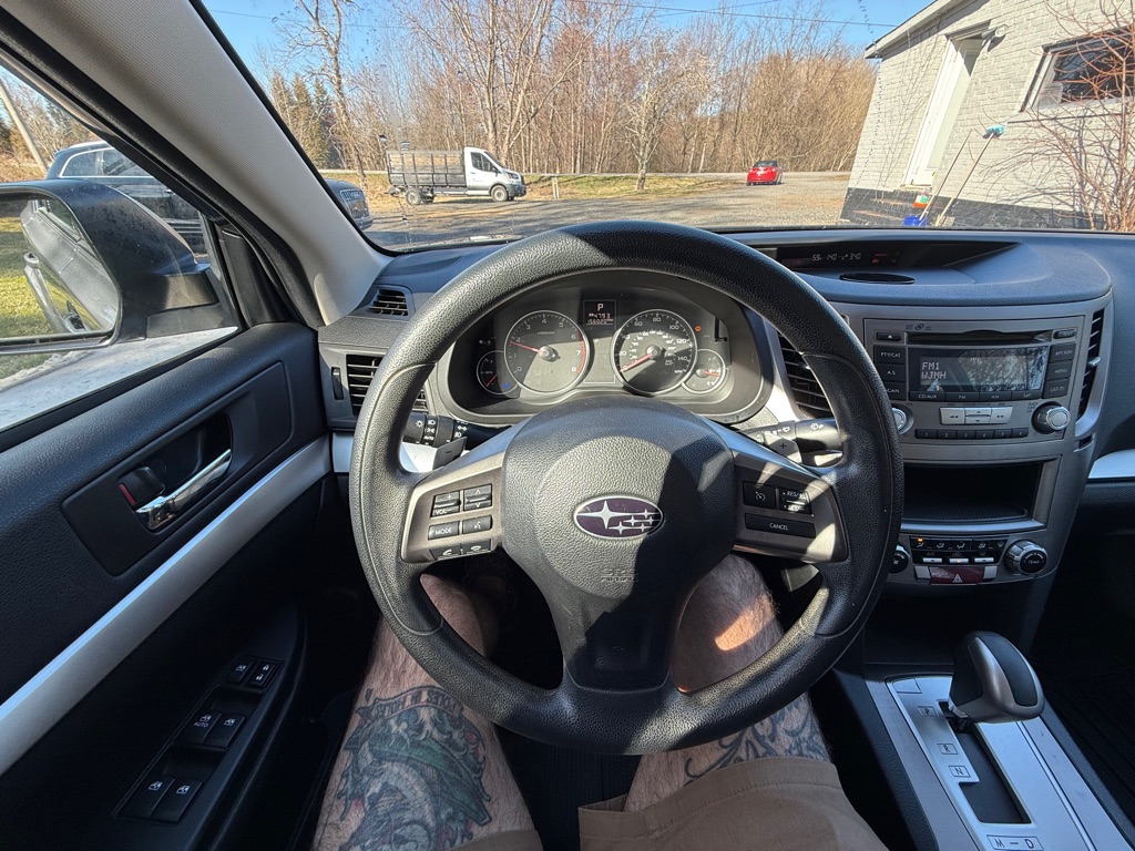 2014 Subaru Legacy 2.5i photo