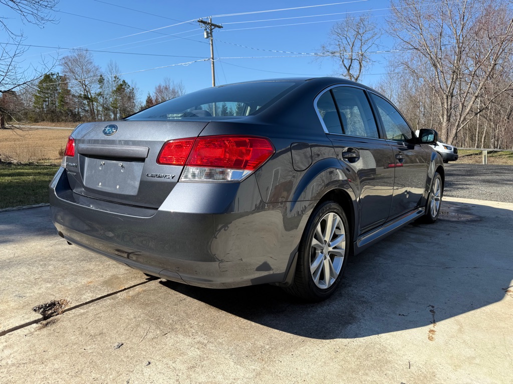 2014 Subaru Legacy 2.5i photo