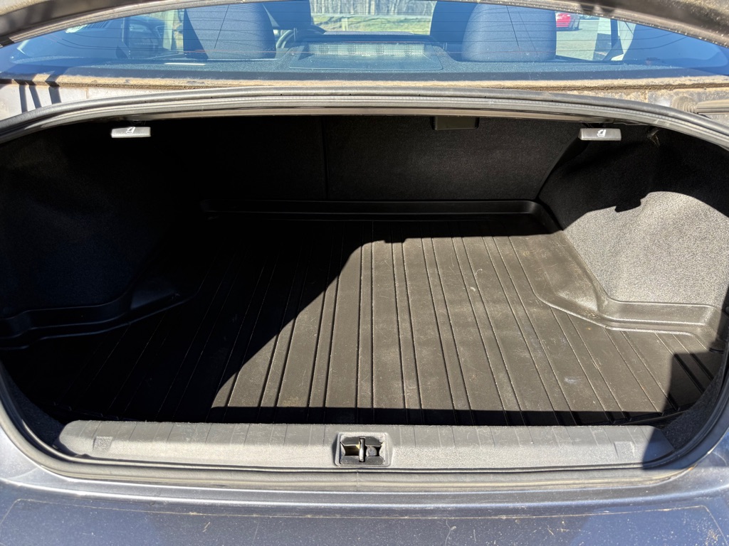2014 Subaru Legacy 2.5i photo