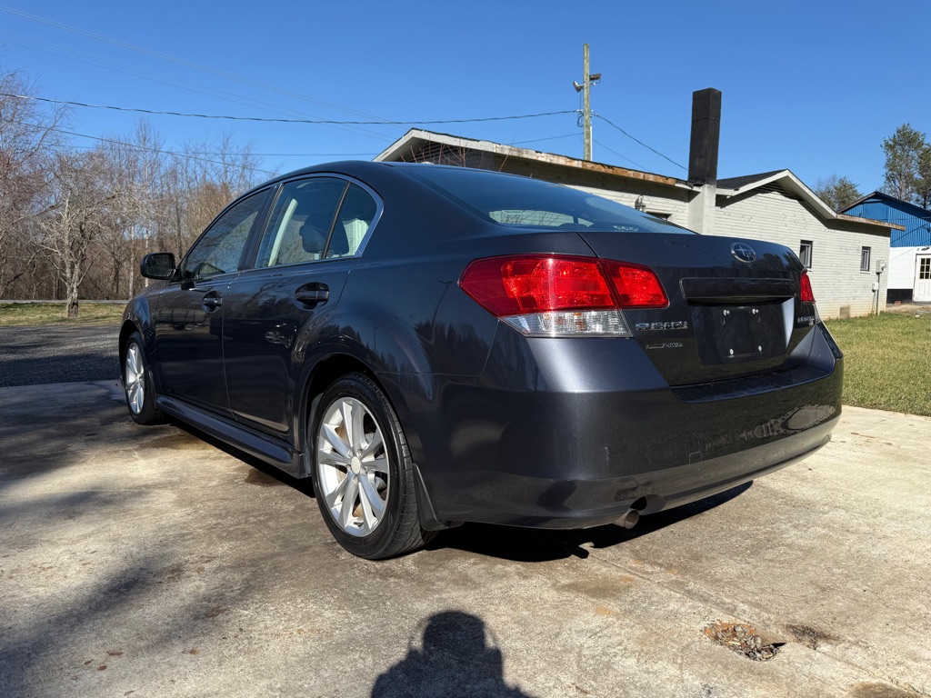2014 Subaru Legacy 2.5i photo