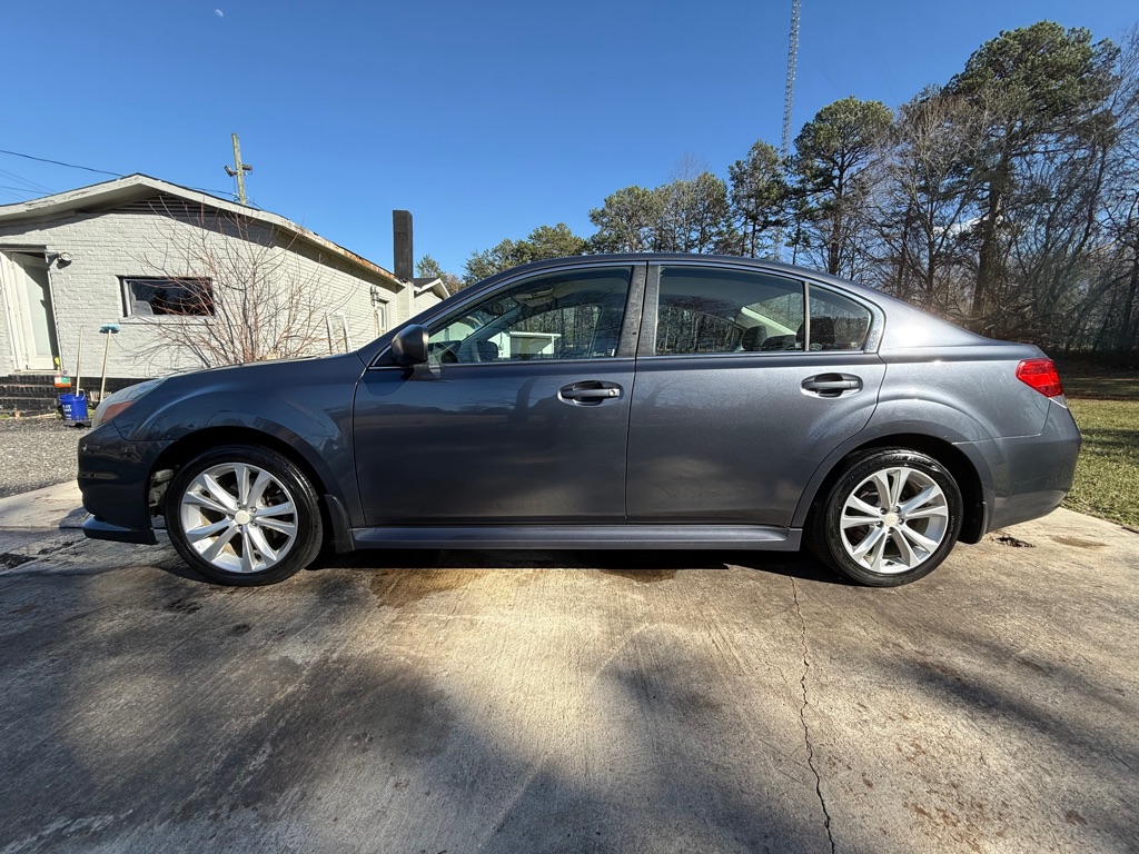 2014 Subaru Legacy 2.5i photo
