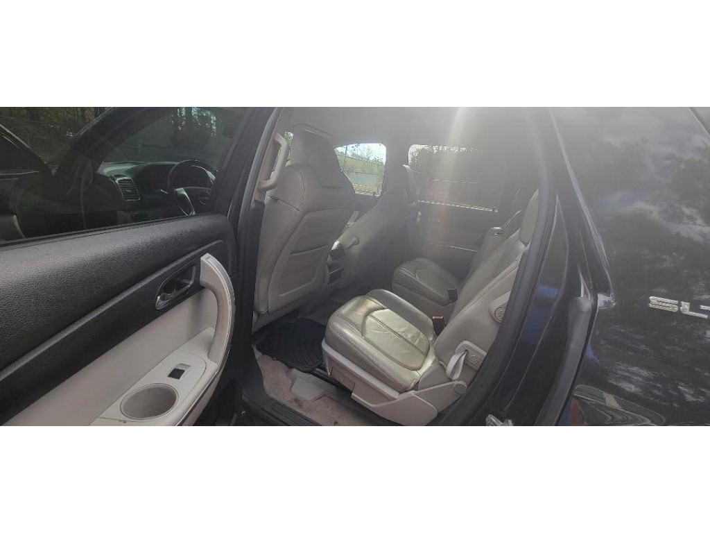 2009 GMC Acadia SLT-1 photo