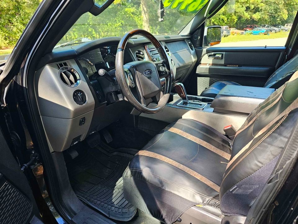 2007 Ford Expedition Limited photo