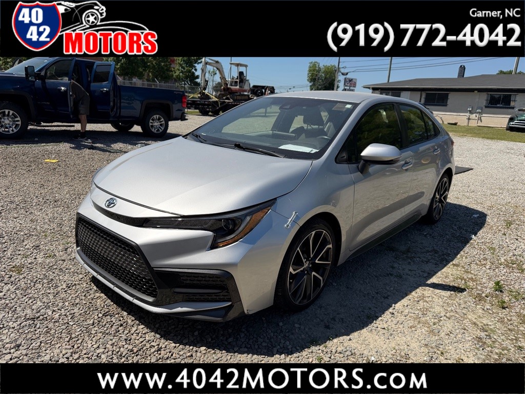 Silver 2020 Toyota Corolla SE FWD Sedan Front-Wheel Drive Automatic
