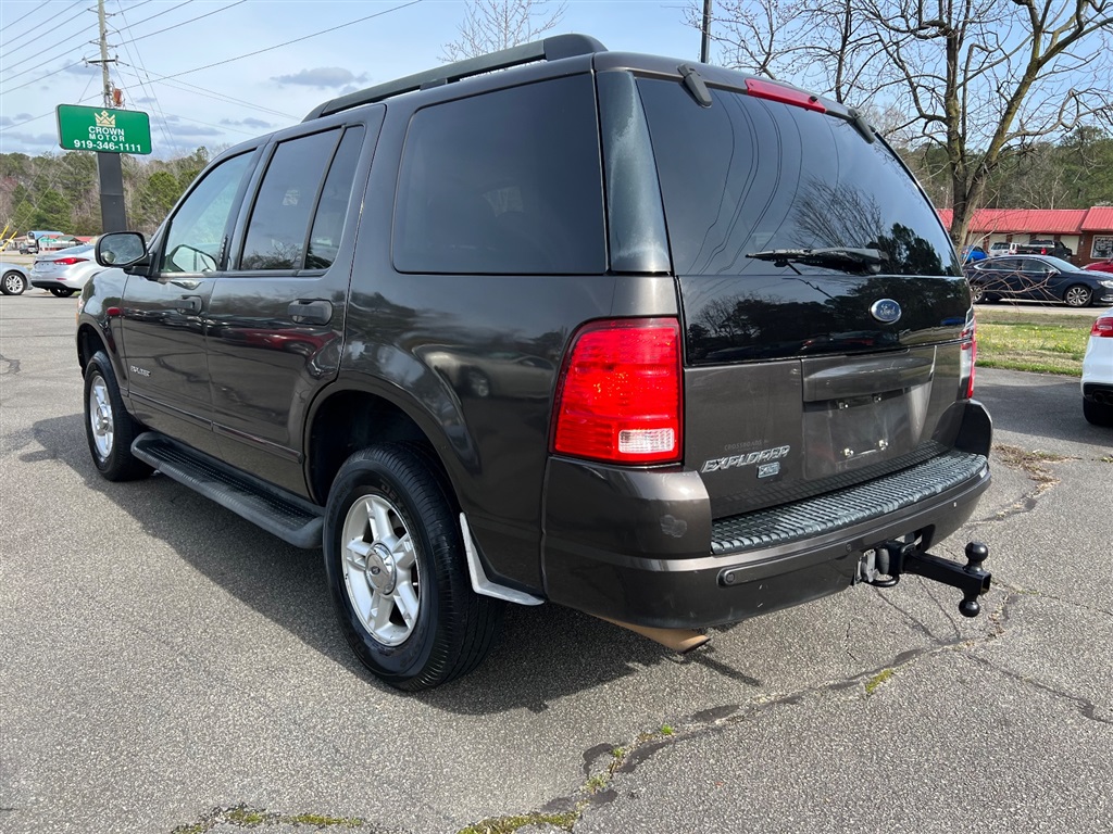 2005 Ford Explorer XLT photo
