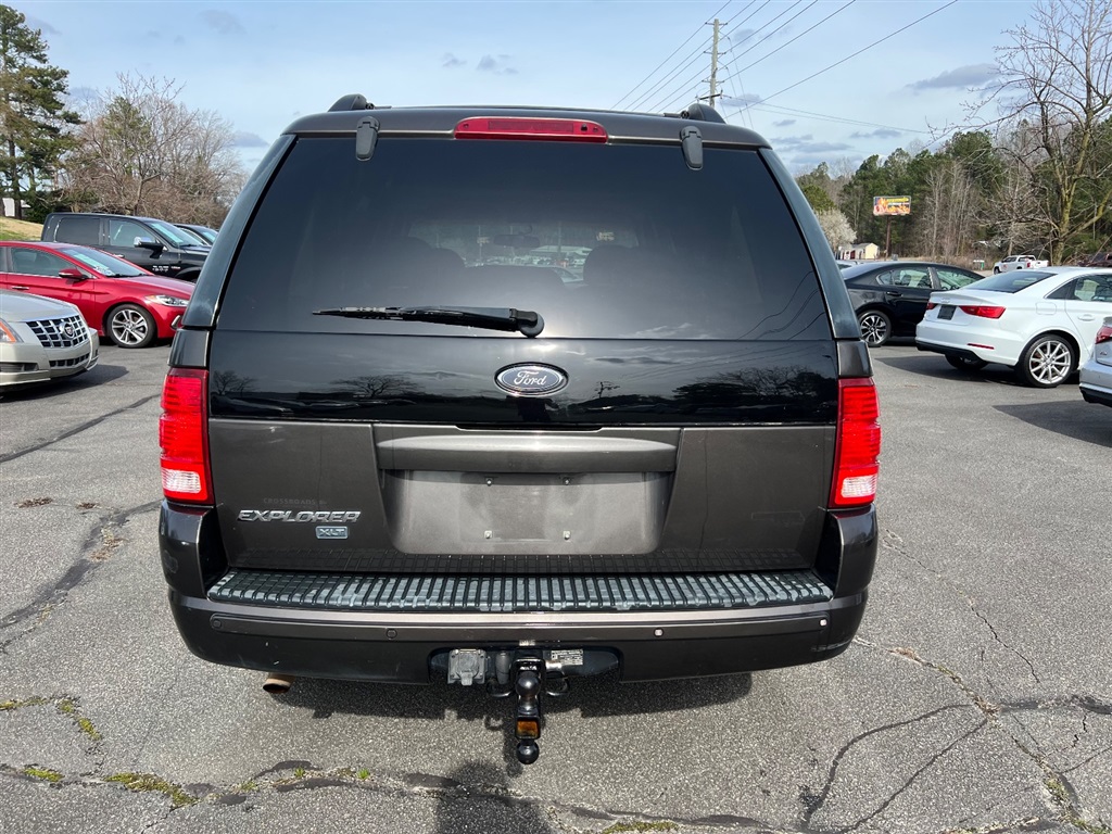 2005 Ford Explorer XLT photo