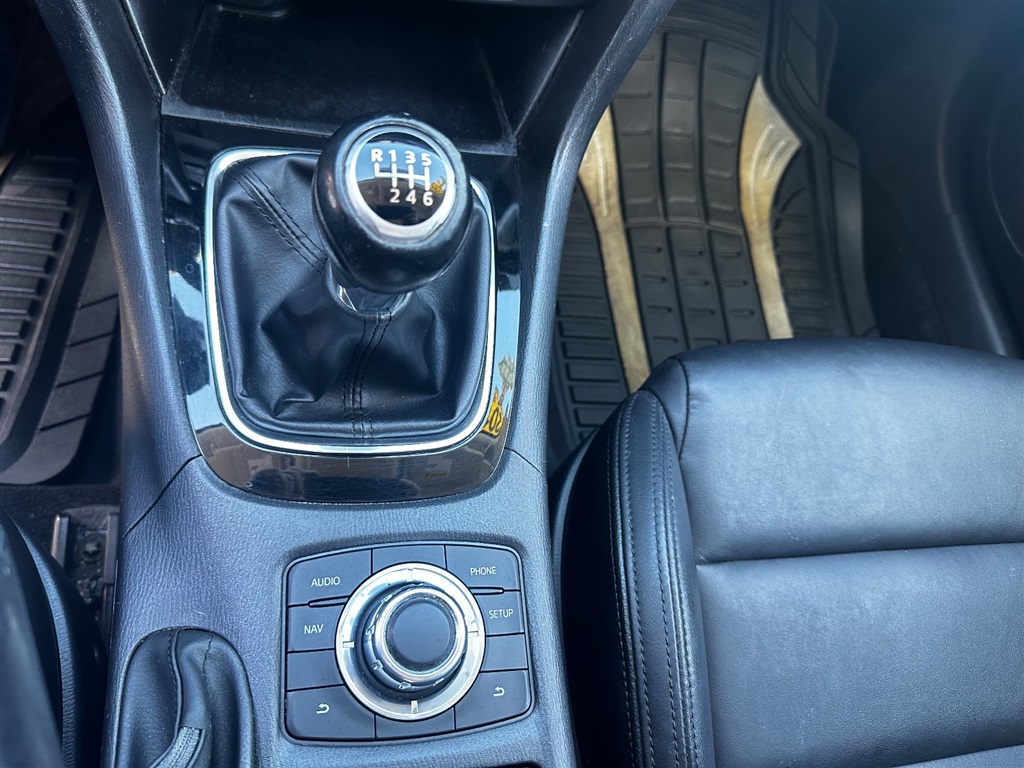 2015 Mazda Mazda6 i Touring photo