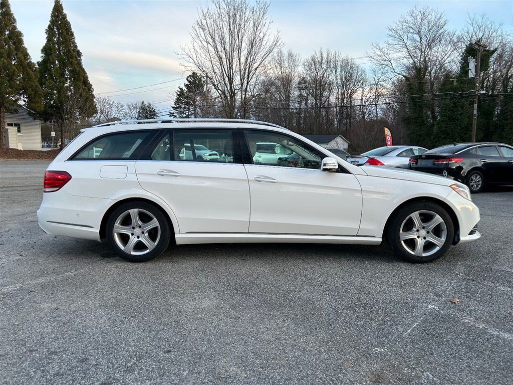 2014 Mercedes-Benz E-Class E350 4MATIC Luxury photo