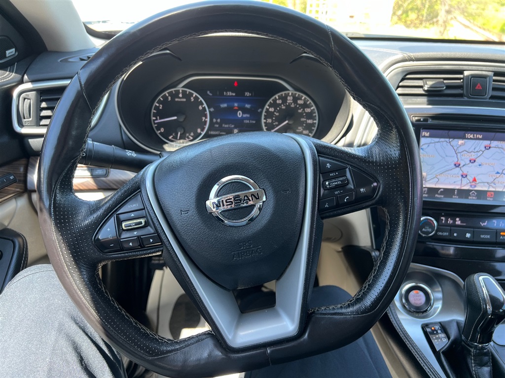 2017 Nissan Maxima Platinum  photo