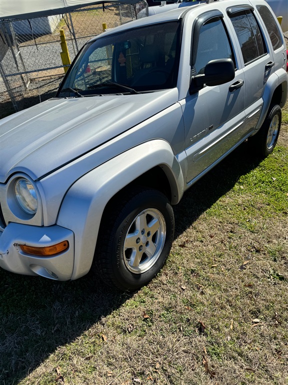 The 2002 Jeep Liberty Limited photos