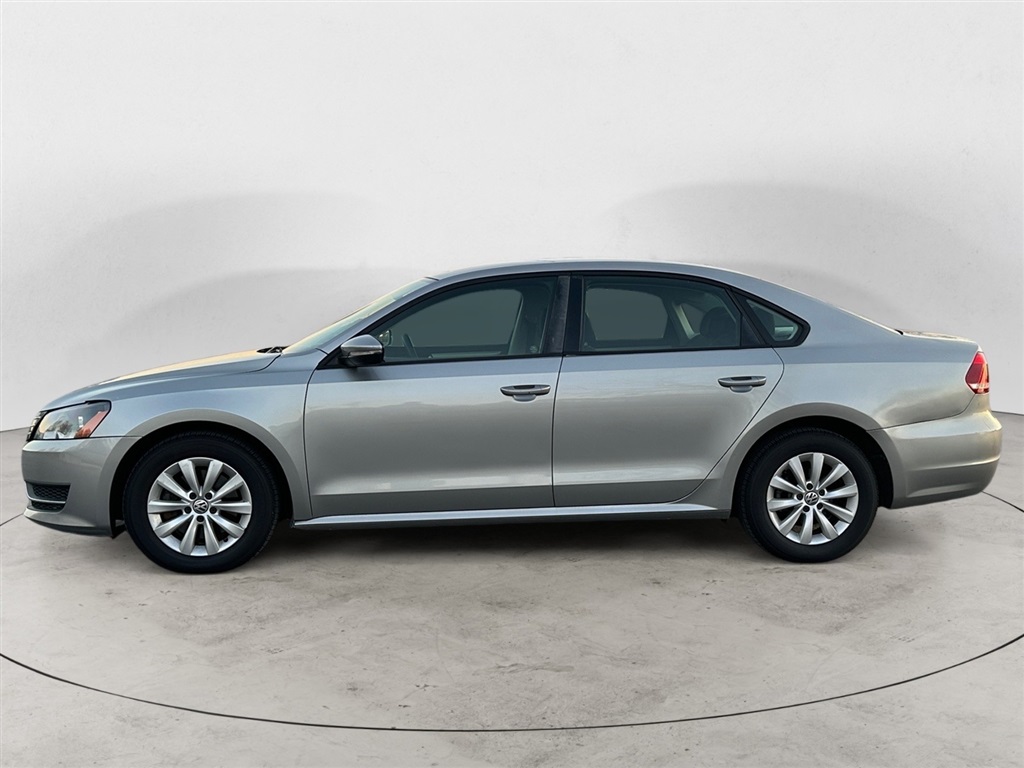 2012 Volkswagen Passat S PZEV photo