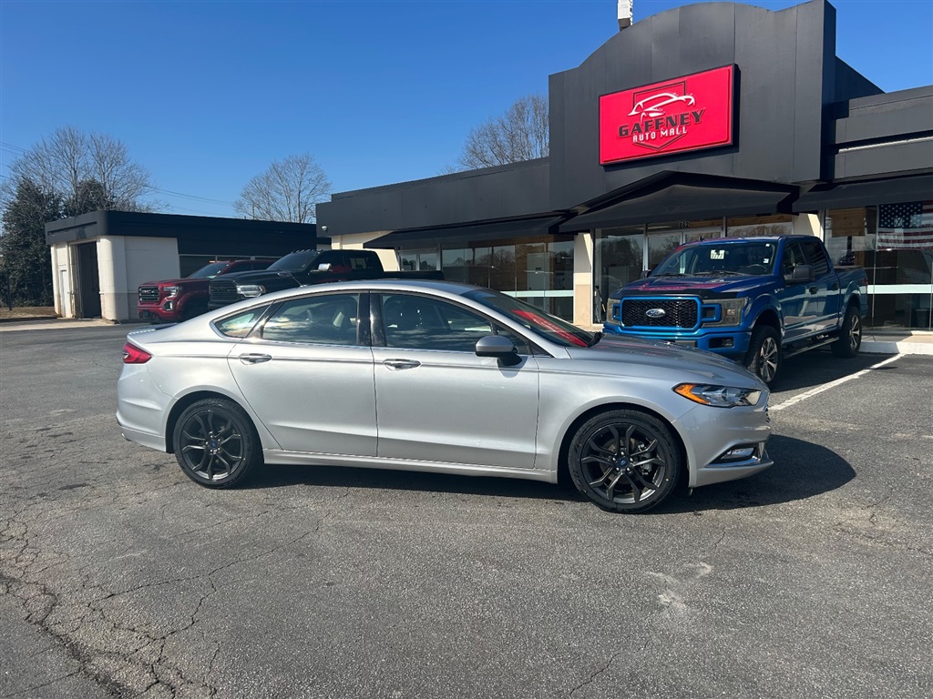 2018 Ford Fusion SE