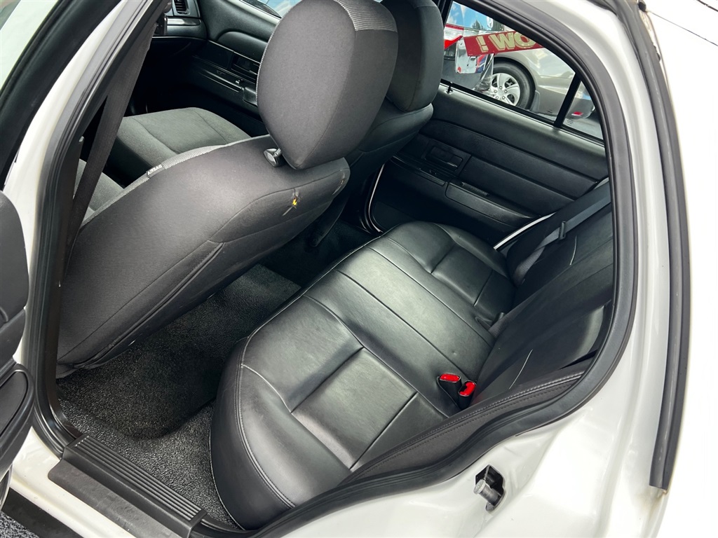 2011 Ford Crown Victoria Police Interceptor photo