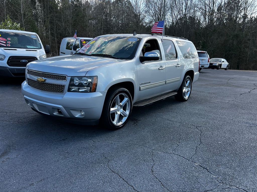 2012 Chevrolet Suburban LT 1500 photo