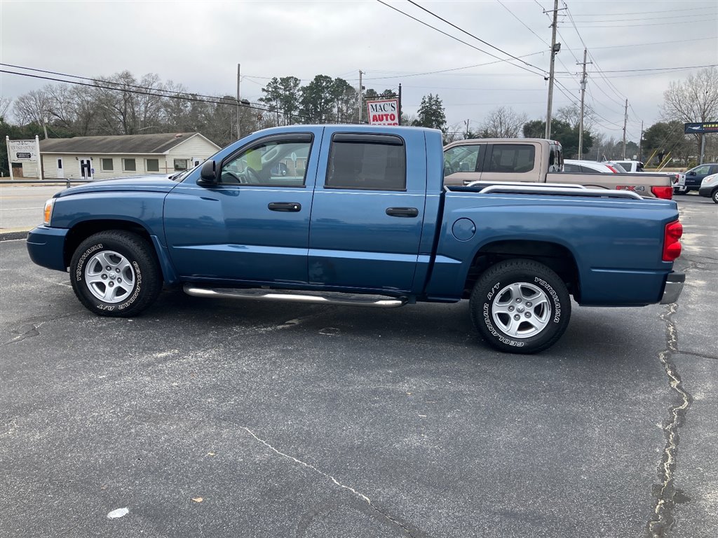 2005 Dodge Dakota SLT photo