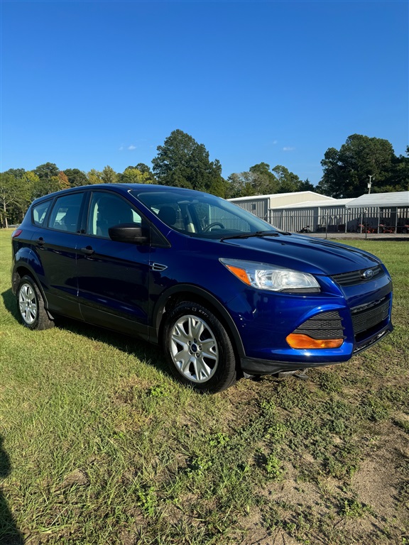 2014 Ford Escape S photo