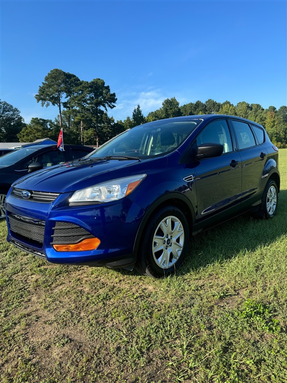 2014 Ford Escape S photo