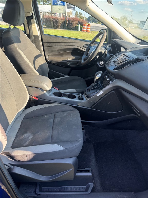 2014 Ford Escape S photo