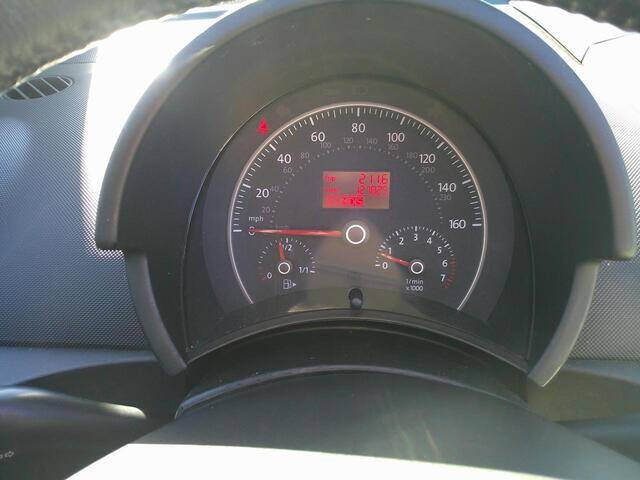 2007 Volkswagen New Beetle Triple White photo