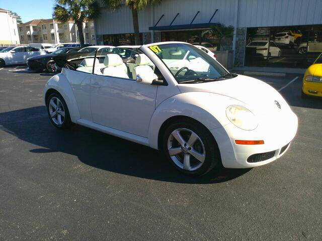 2007 Volkswagen New Beetle Triple White photo