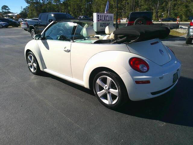 2007 Volkswagen New Beetle Triple White photo