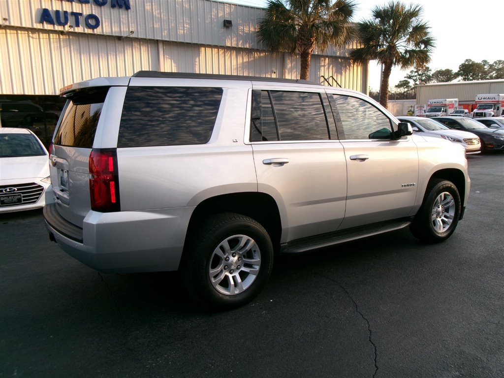 2017 Chevrolet Tahoe LT 4WD  photo