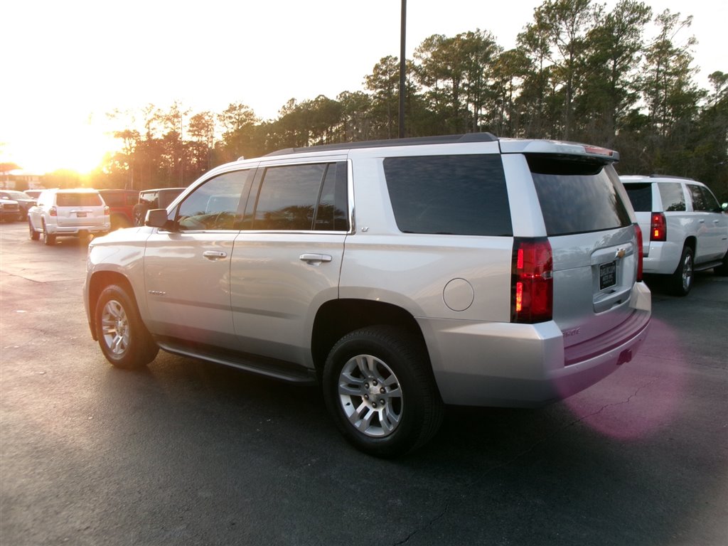 2017 Chevrolet Tahoe LT 4WD  photo