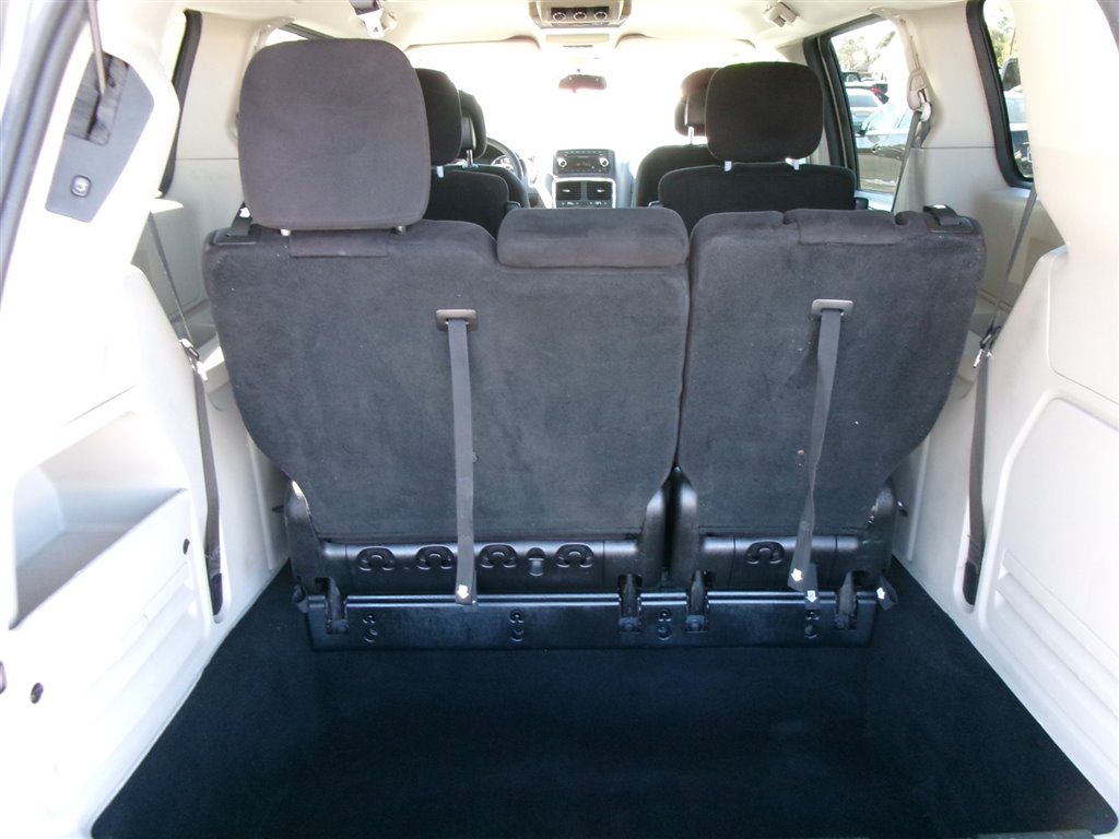 2013 Dodge Grand Caravan SXT photo