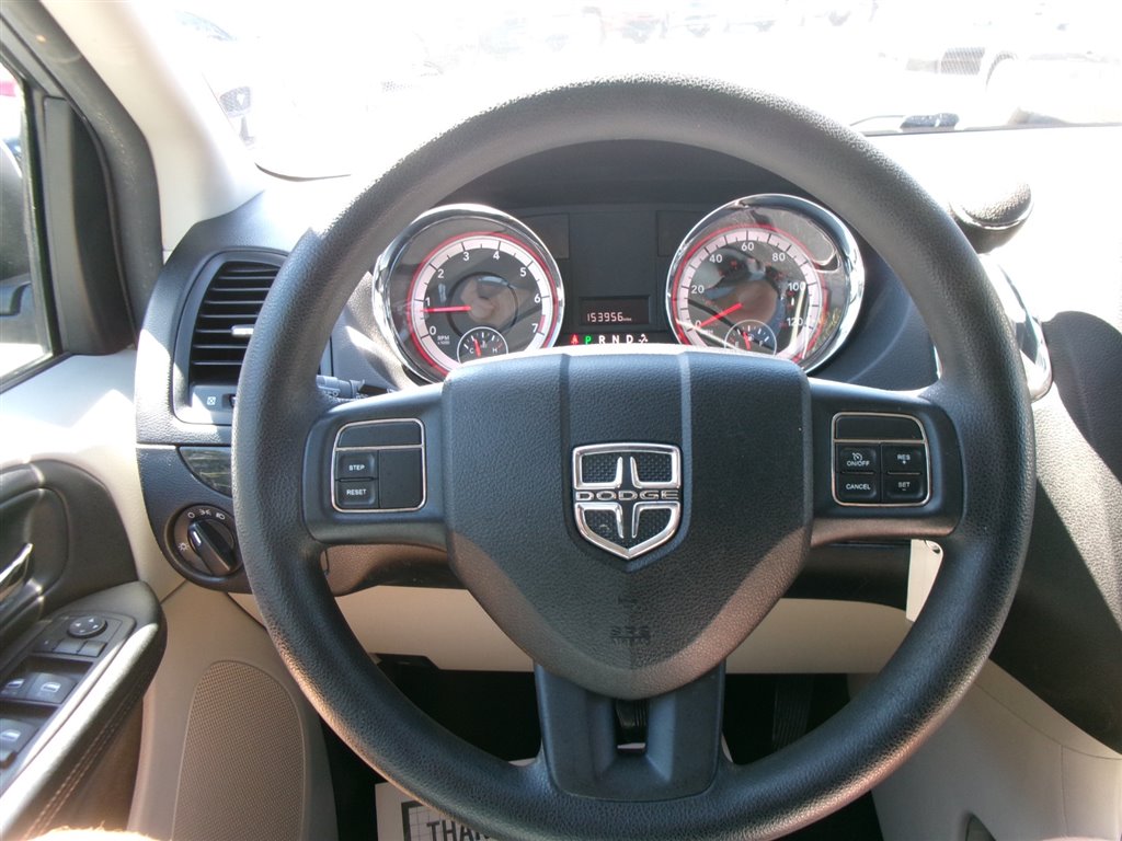 2013 Dodge Grand Caravan SXT photo