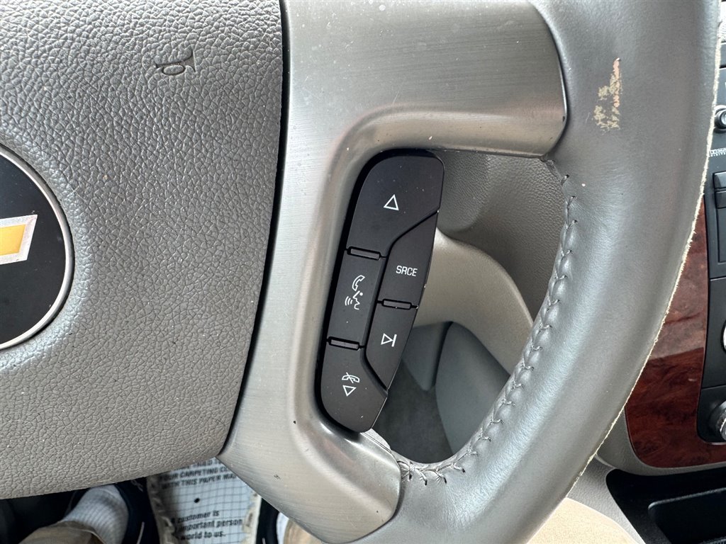 2013 Chevrolet Suburban LT 1500 2WD - 11