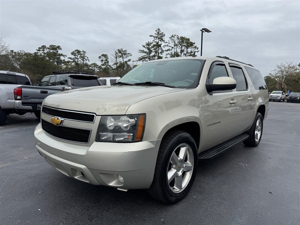 2013 Chevrolet Suburban LT 1500 2WD - 3