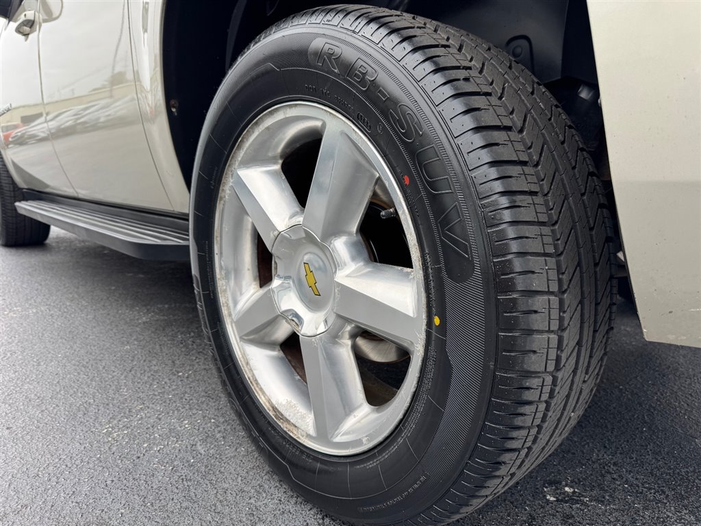 2013 Chevrolet Suburban LT 1500 2WD - 8