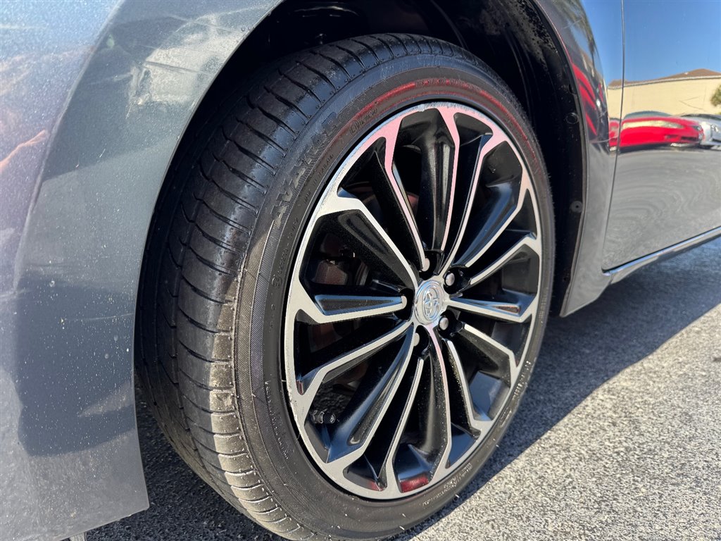 2015 Toyota Corolla L 4-Speed AT - 9