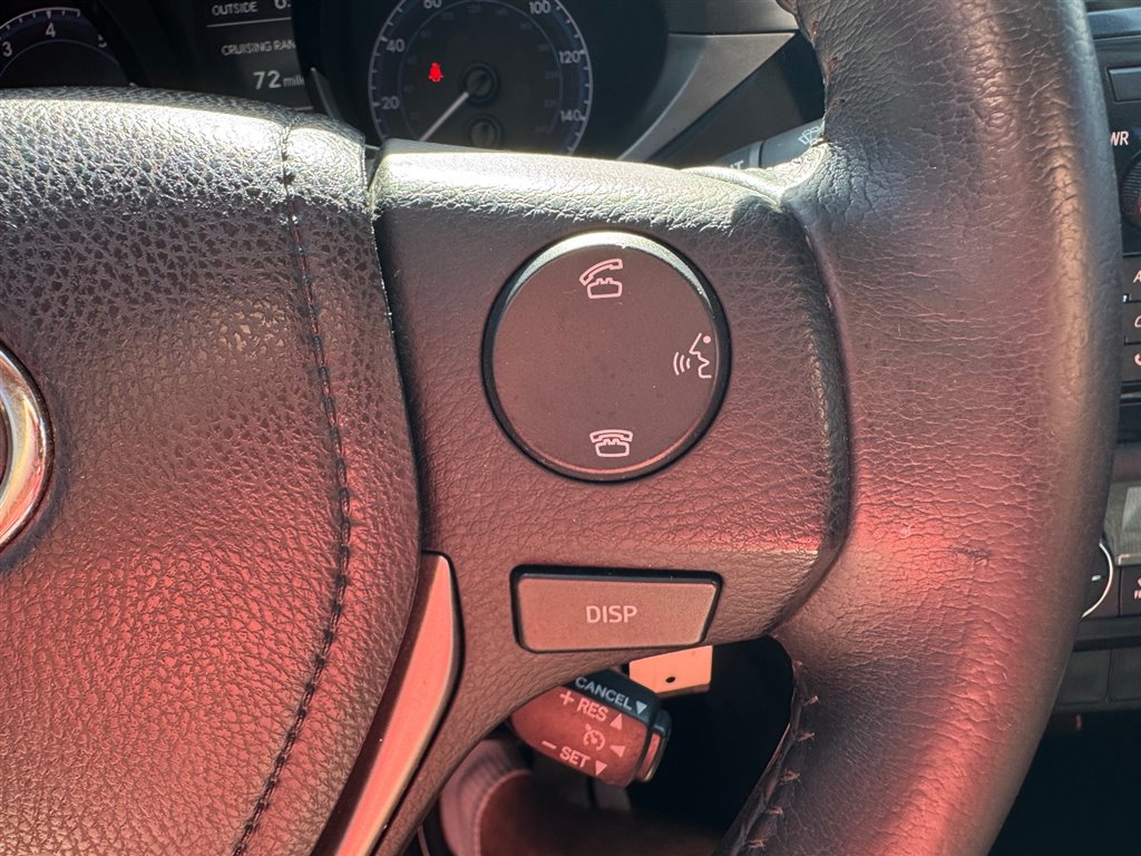 2015 Toyota Corolla L 4-Speed AT - 11