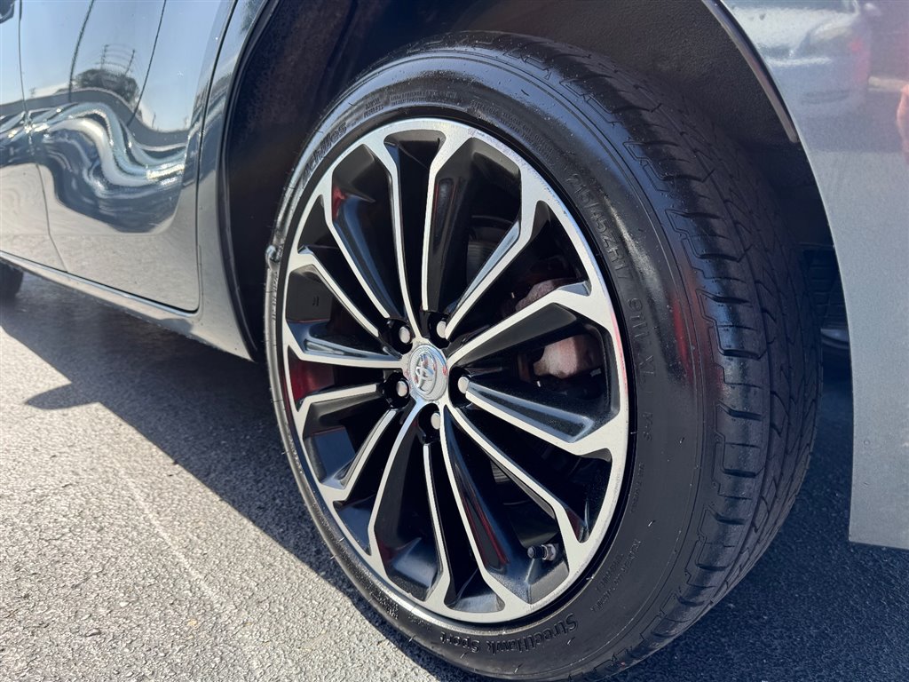 2015 Toyota Corolla L 4-Speed AT - 8