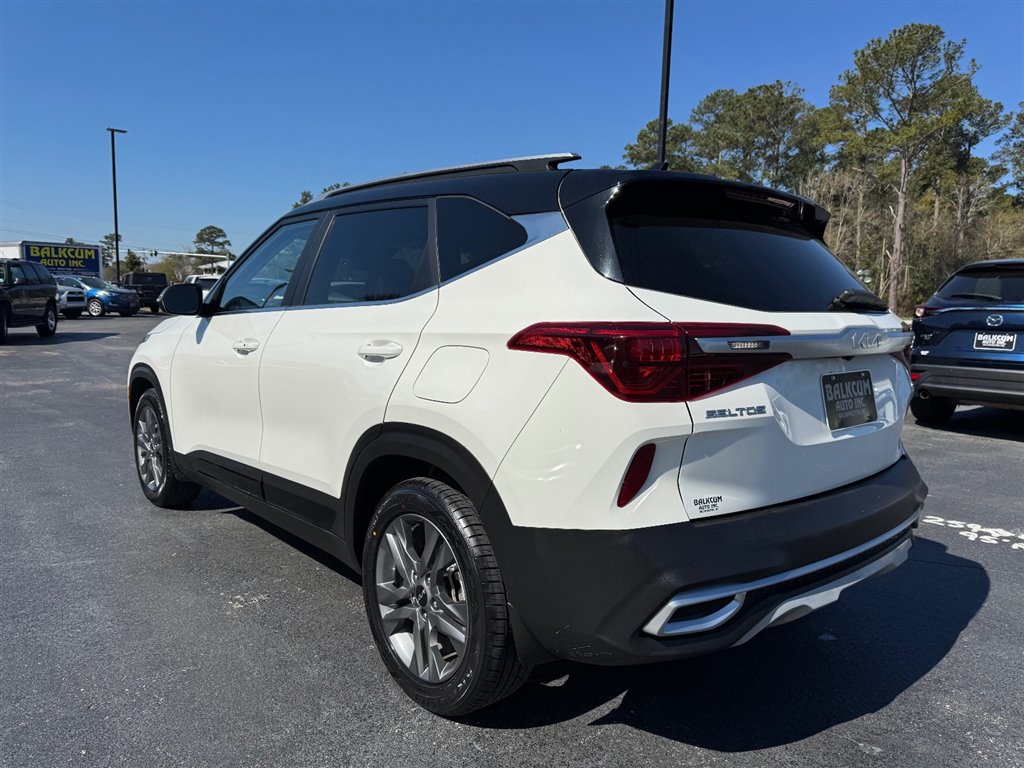 2022 Kia Seltos S - 5