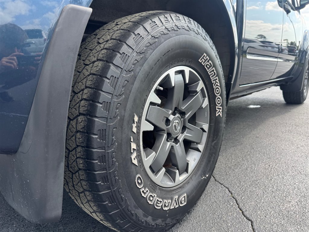 2018 Nissan Frontier Desert Runner Crew Cab 5AT 2WD Desert Runner - 9