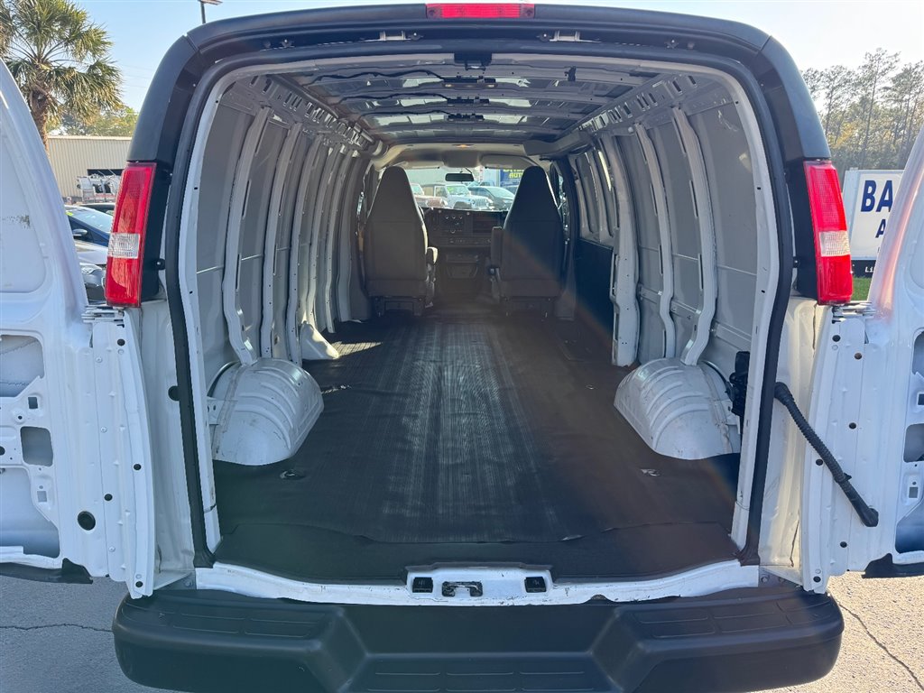 2023 GMC Savana G2500 Extended Cargo - 10